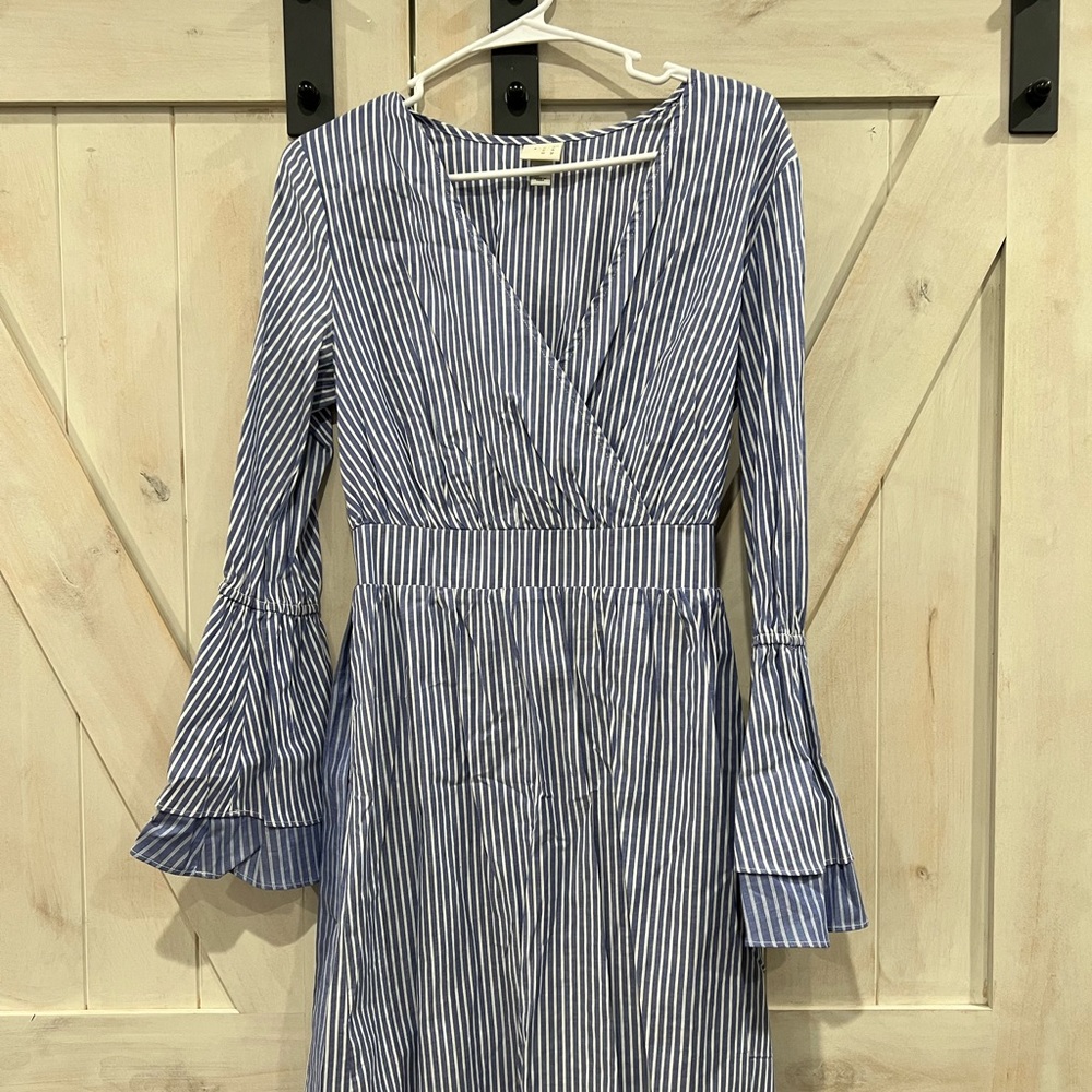 Target blue and white striped tie back dress. Great condition.